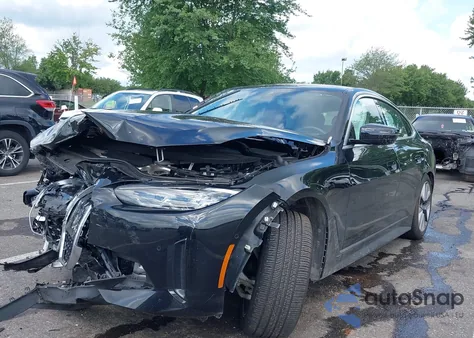 2024 BMW I4 xDrive40 из США, поврежденный, VIN WBY83FB03RFT31075